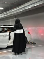 عباية كتان اسود مع كتان ابيض وكلفة