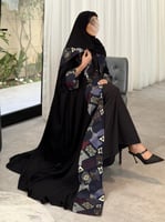 عباية سيراميك اسود مع تطريز هندي القصة بشت