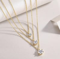 سلسال فضه ومويسانيت مطلية بالذهب