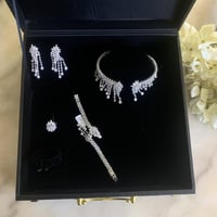 طقم شوكر فاخر ابيض