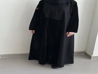 عباه شتويه قماش كريب الاناقه و مخمل مكسر مع طرحه ن...