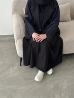 عبايه شتويه طقطق بليزر قماش جوخ اسود و كحلي مع طرح...