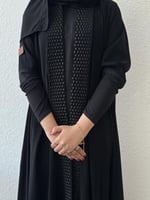 عبايه كلوش اكمام سترتش مع طرحه تطريز