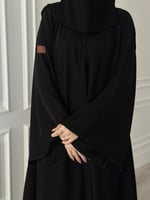 عبايه كلوش قماش انترنت مسكره طقطق من الصدر اكمام ف...