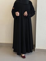 عبايه كلوش قماش سيراميك اكمام مخمل مكسر مع طرحه طر...