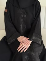 عباية نص كلوش قماش انترنت مع طرحة