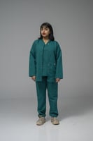 جكت طبي لون اخضر غامق