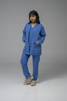 جكت طبي لون سماوي غامق