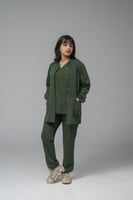 جكت طبي لون زيتي غامق