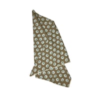 منديل بيج بشعار وزارة التعليم