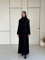 عباية شتوية أنيقة مع كلفة