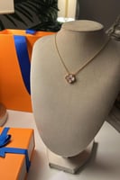 سلسال فان كليف نسائي