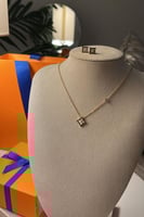 سلسال مع حلق من لويس فتون