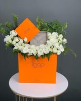 هديه كاملة نسائية مع ورد