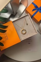 سلسال كارتير نسائي