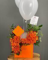 هديه كاملة نسائية مع ورد