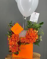 هديه كاملة نسائية مع ورد