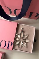 تعليقة سيارة نسائيه فخمه