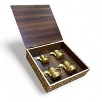 صندوق خشبي مع دلال بغدادي اصلية