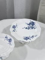 استاند تقديم زهور فرنسية عتيقة