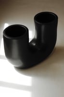 فاژه على شكل حرف “U” أسود