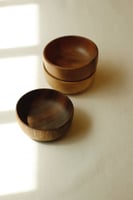 وعاء صوص خشب