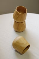 كوب من خشب البامبو