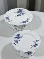 استاند تقديم زهور فرنسية عتيقة