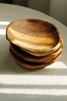 صحن خشب طبيعي