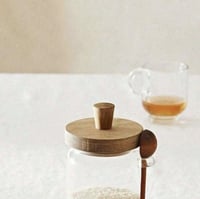 وعاء تخزين زجاج