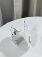 استاند تقديم زهور فرنسية عتيقة