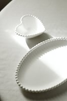 صحن تقديم حبيبات اللؤلؤ بيضاوي