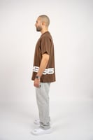 تيشيرت بني بطبعة جانبية - Unisex