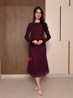 طقم دانتيل و اكمام طويلة مزينة بالفرو