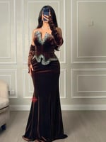 فستان سهرة تب طويل مخمل مزين بالكريستال اللامع