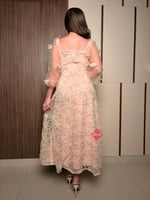 فستان راقي باكمام طويلة مزينة بالورود