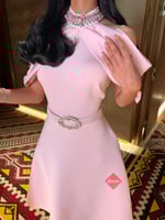 فستان ناعم ميدي مزين بالكريستال كلوش