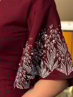 فستان ناعم بأكمام واسعة