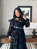 فستان دانتيل برسومات مشجرة مميزة