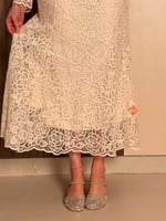 طقم راقي بلوزة و تنورة بتصميم مزينه بالدانتيل الرا...