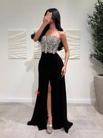 فستان سهرة مزين بالكريستال اللامع فخم و راقي