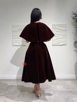 فستان مخمل ناعم ميدي كلوش