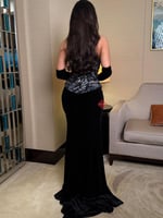 فستان سهرة تب طويل مخمل مطرز بالترتر الملون