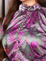 بلوزة نسائية مشجرة هاينك مزينة بورود ستايل اكمام ط...