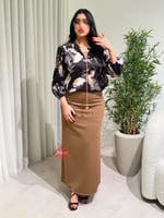 بلوزة ساتان نسائية مشجرة مع سلسال