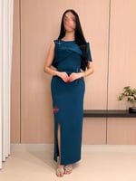 فستان كريب ناعم اكمام مزين بالكريستال