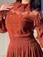 فستان ناعم دانتيل هاينك بأكمام طويلة