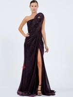 فستان سهرة طويل بستايل مختلف