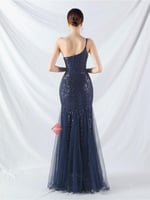 فستان سهرة ترتر مزين بالخرز و كلوش تل