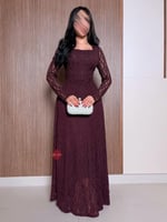 فستان ناعم من الدانتيل الراقي مزين بالخرز باكمام ط...